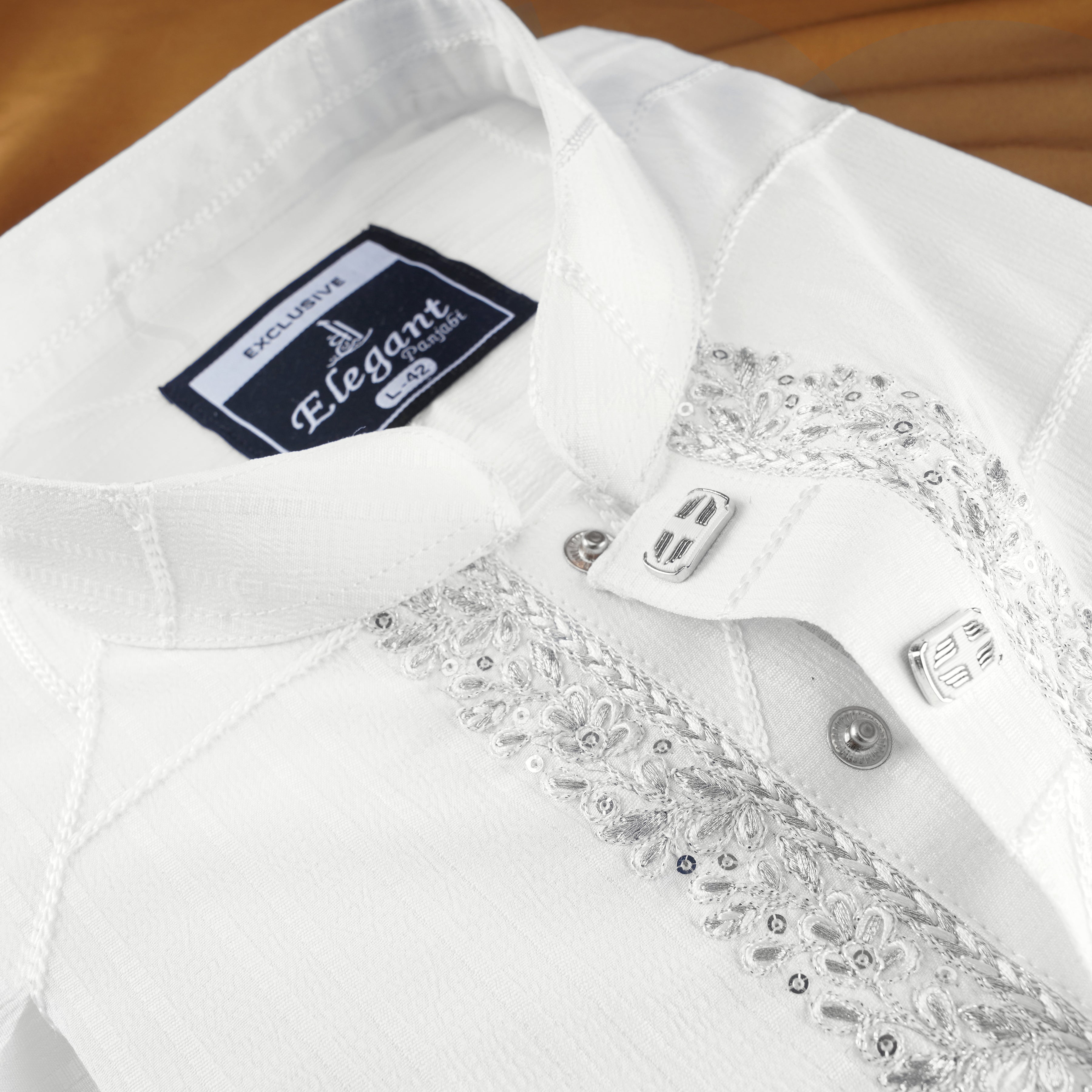 Unravel Classic White Punjabi