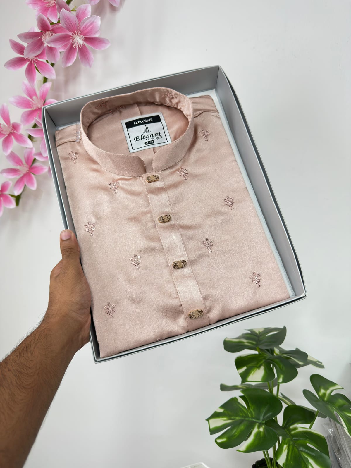 Unravel Ivory Rose Punjabi