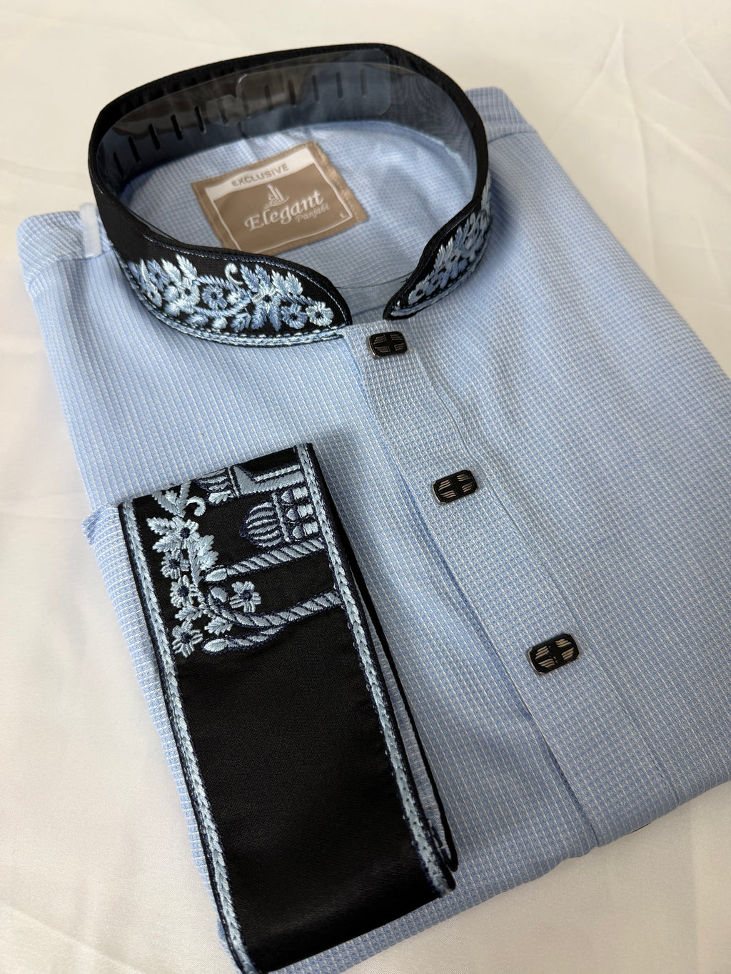 Unravel Shahi Neel Punjabi