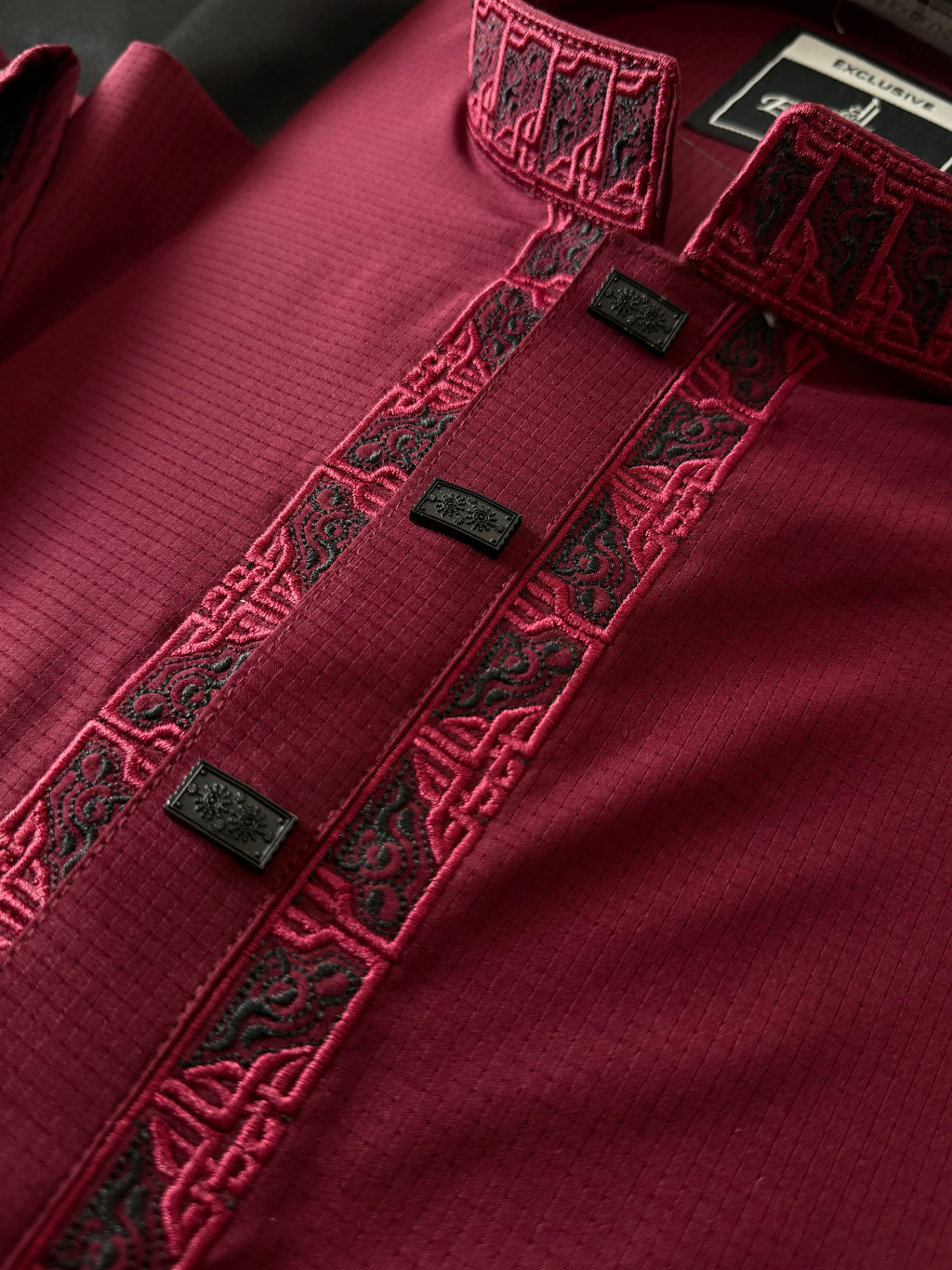 Unravel Maroon Crown Punjabi